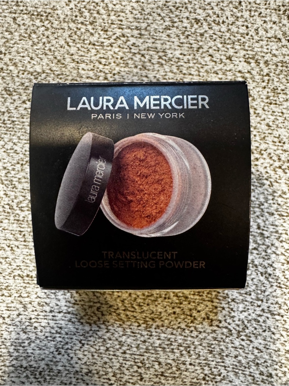 Laura Mercier mini Translucent Loose Setting Powder - medium/deep  .33 oz